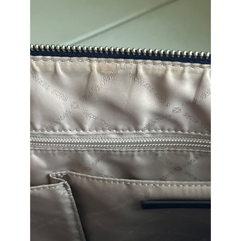 Michael Kors Navy Leather Tote Handbag With Silver MK Charm & Zipper Closure - Picture 14 of 14